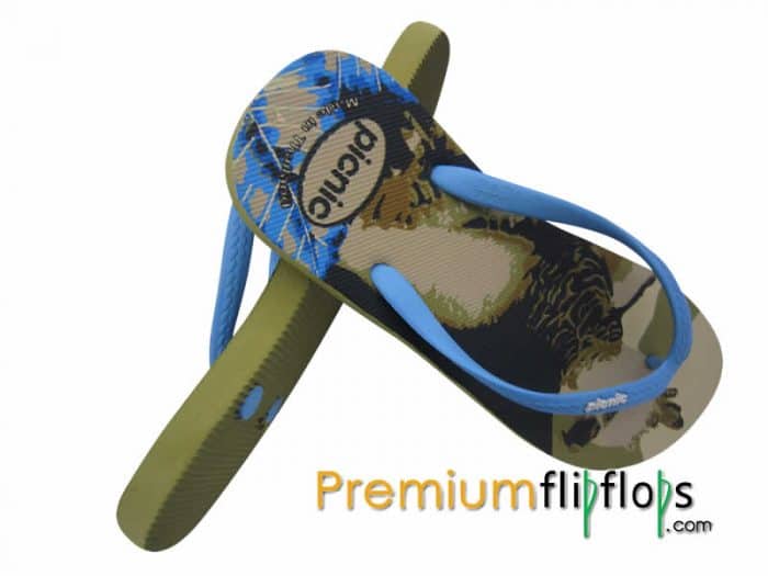 Chanclas De Caucho Natural Con Serigrafía Roadside Hawk Picnic -Crema Y Azul - Imagen 2