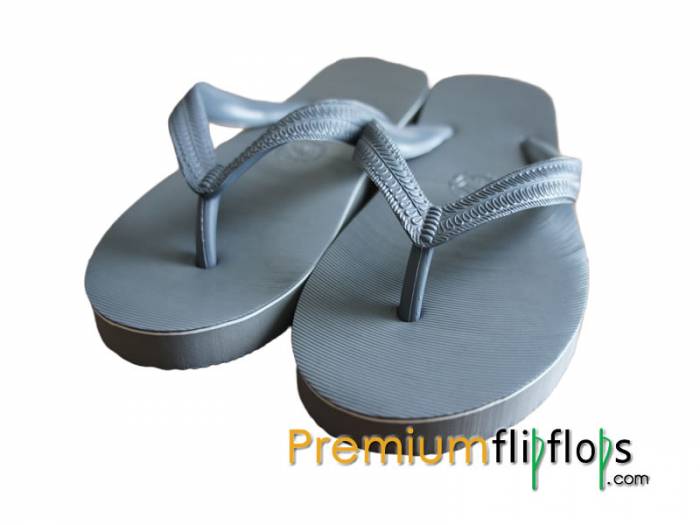 Men'S Wild Elephant Star Grey Natural Rubber Flip-Flops- Comfort And Durability