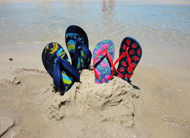 5 Reasons Why People Love Natural Rubber Flip Flops »