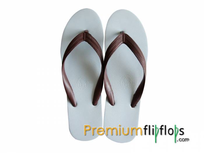 Tongs En Caoutchouc 100 % Naturel De Qualité Supérieure – Durables. – Image 3