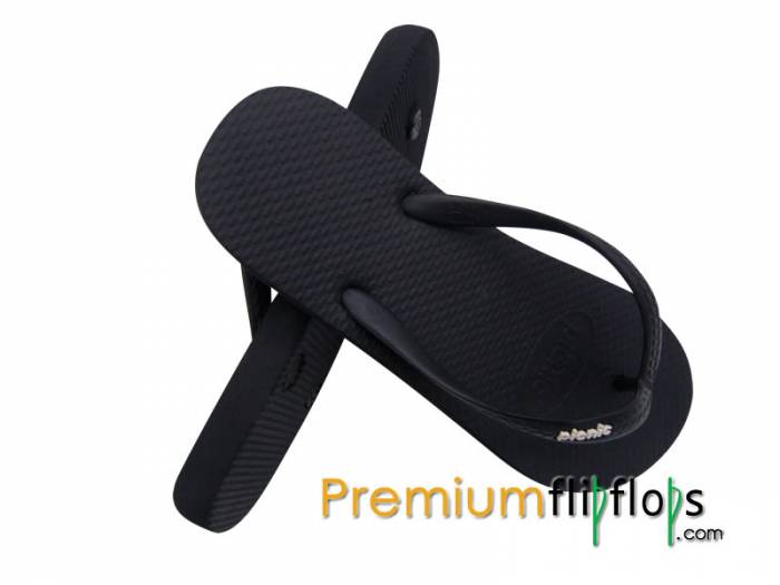Logo Picnic Jet Hitam Timbul Slick Series Sandal Jepit Karet Alam - Hitam Berdebu - Gambar 2