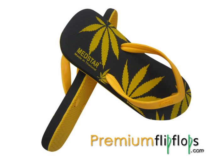 Marijuana Leaf Print Medstar Mt-56 Getah Asli Dan Selipar Eva - Image 2